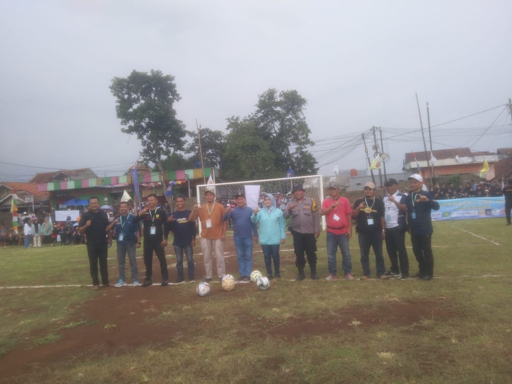 049e9bb8-c55a-427f-8195-30a9e840533d