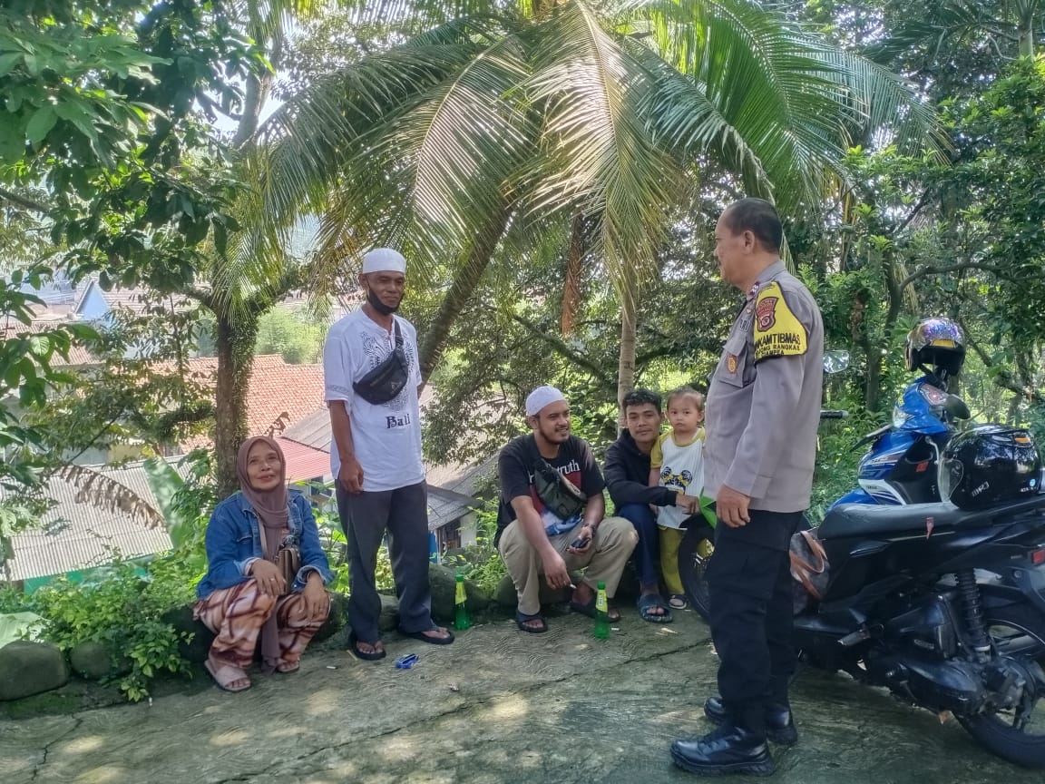 e887833e-d332-4365-b214-7c52ab7f232d (1)