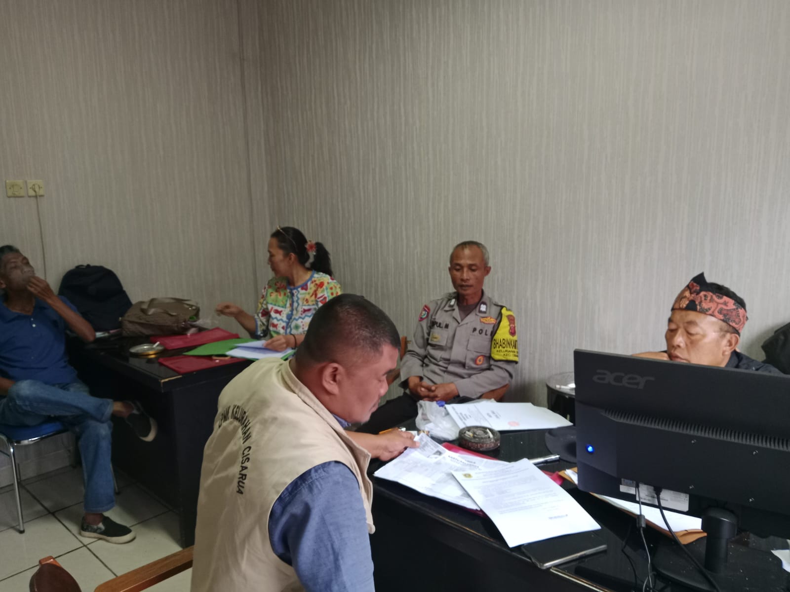 ef374660-f4fd-4128-a468-a40634bcde8a (1)