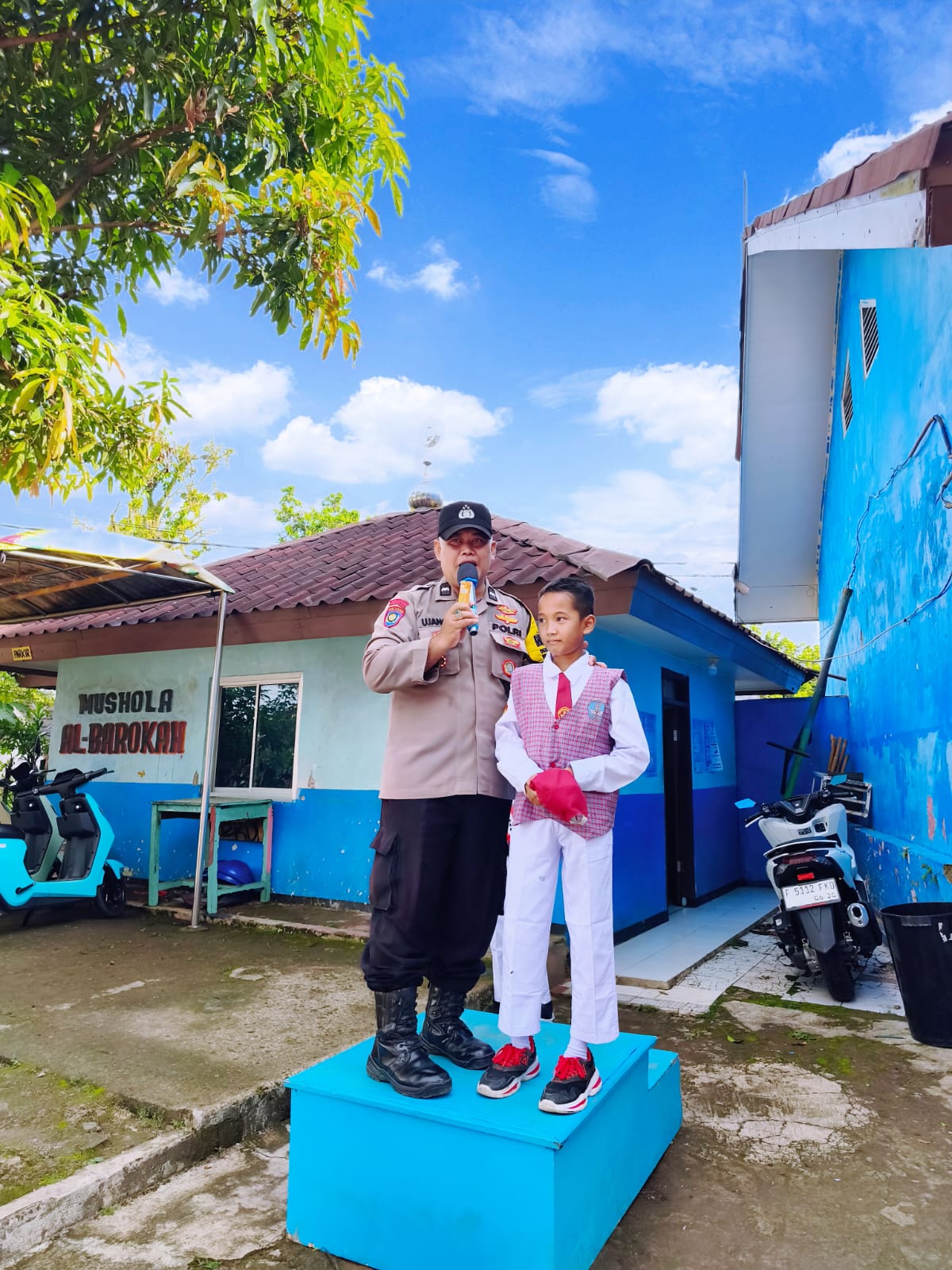 9658e979-526a-4470-8976-eb8f8309d879